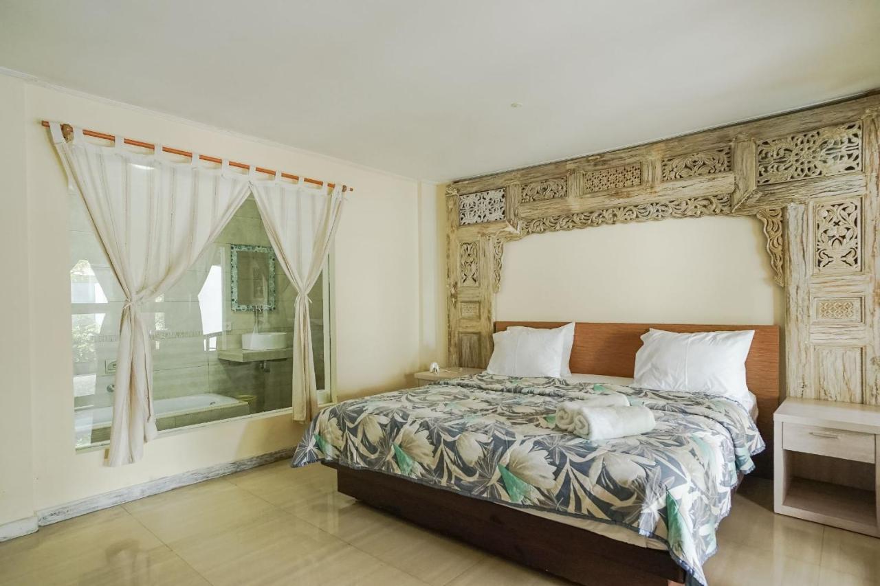 Balitung * Seminyak (Bali)